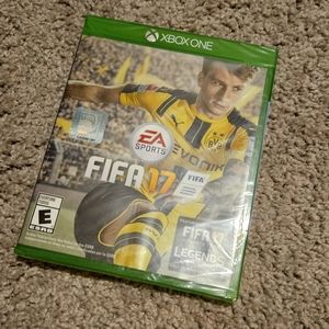 SOLD!! FIFA 17 Xbox One Game NWT